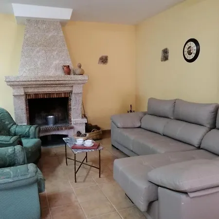 Casa Rural Lajafriz Gasthof Fornillos de Aliste